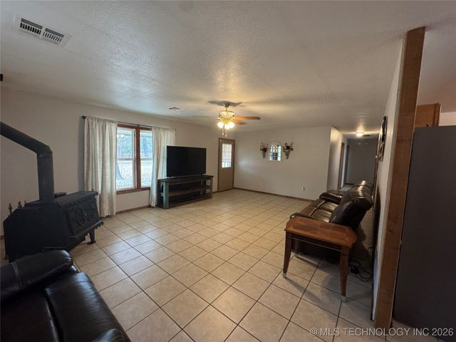 111 Hickory, Cartwright, OK 74731