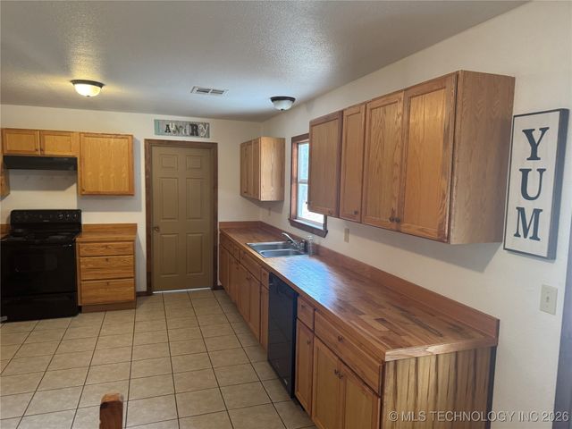 111 Hickory, Cartwright, OK 74731