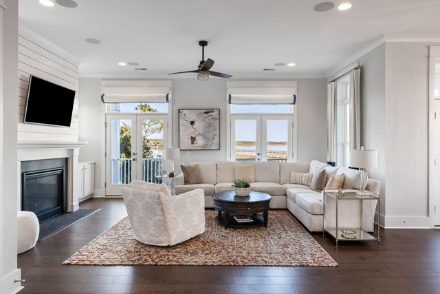 2922 River Vista Way, Mount Pleasant, SC 29466