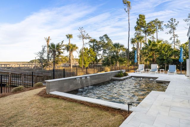 2922 River Vista Way, Mount Pleasant, SC 29466