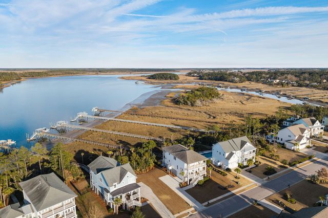 2922 River Vista Way, Mount Pleasant, SC 29466