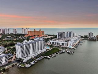 400 FLAGSHIP DR 302, Naples, FL 34108