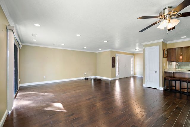 1305 OAKTREE Lane, Kankakee, IL 60901