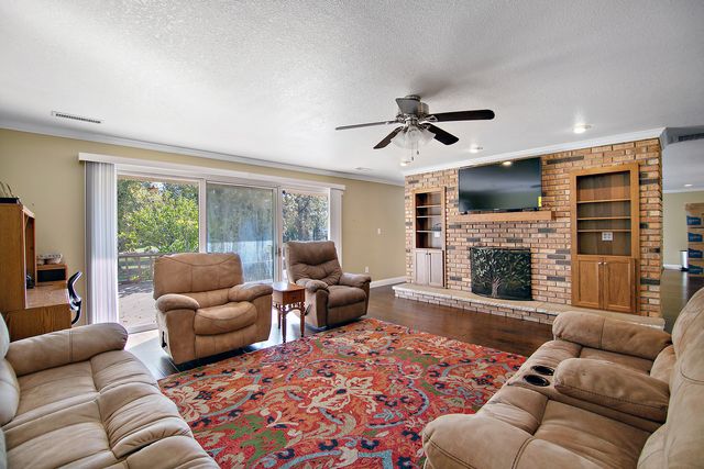 1305 OAKTREE Lane, Kankakee, IL 60901