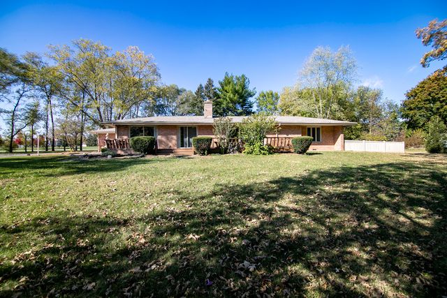 1305 OAKTREE Lane, Kankakee, IL 60901