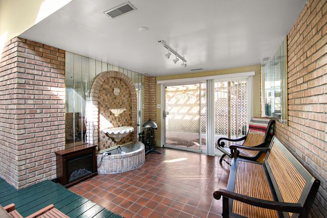 1305 OAKTREE Lane, Kankakee, IL 60901