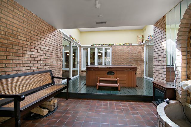 1305 OAKTREE Lane, Kankakee, IL 60901