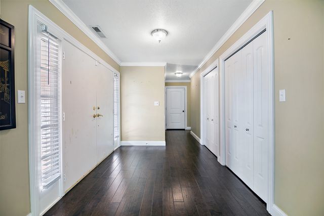 1305 OAKTREE Lane, Kankakee, IL 60901