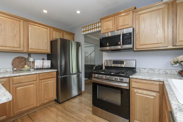 17900 Continental DRIVE, Brookfield, WI 53045