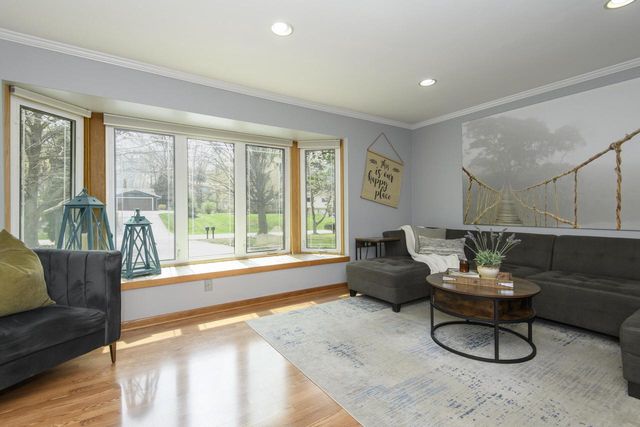 17900 Continental DRIVE, Brookfield, WI 53045