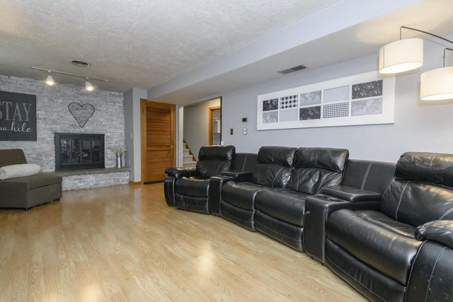 17900 Continental DRIVE, Brookfield, WI 53045