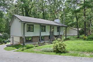 18 Golden Oaks Lane, Fletcher, NC 28732