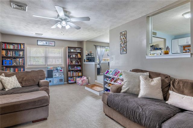 238 Fitchland Drive, Fairborn, OH 45324