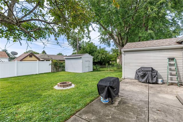 238 Fitchland Drive, Fairborn, OH 45324