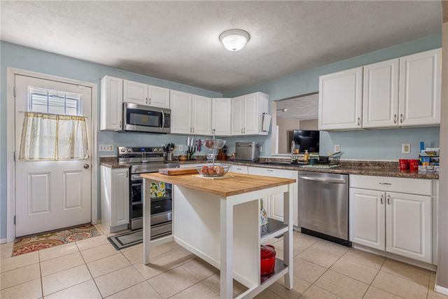 238 Fitchland Drive, Fairborn, OH 45324
