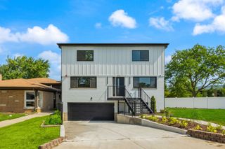 4932 Brummel Street, Skokie, IL 60077