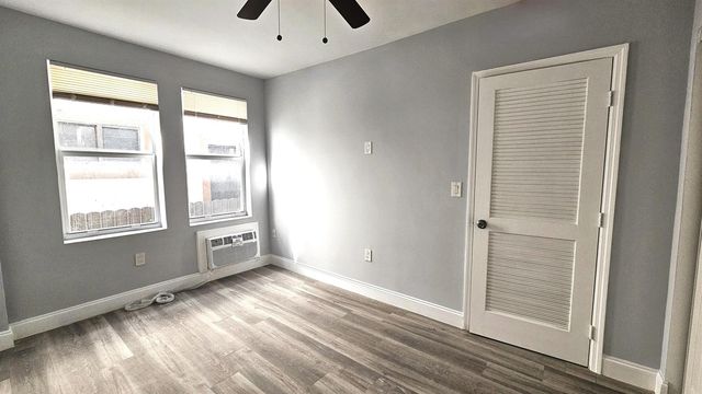 1142 SW 4th Street 4, Miami, FL 33130