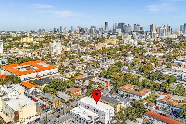 1142 SW 4th Street 4, Miami, FL 33130