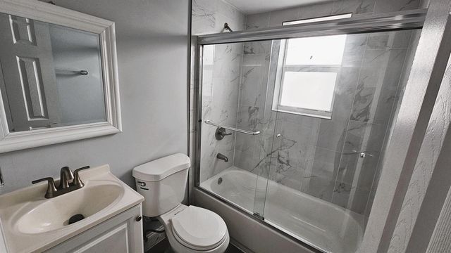 1142 SW 4th Street 4, Miami, FL 33130
