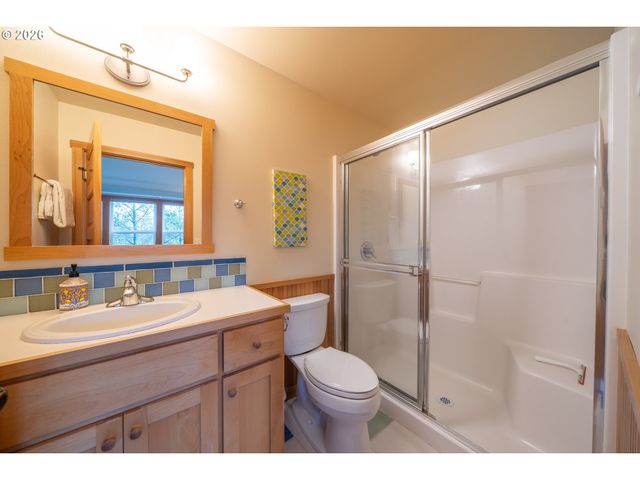 5902 BAREFOOT Ln, Pacific City, OR 97135