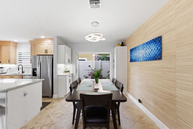 1436 NE 38th Street, Oakland Park, FL 33334