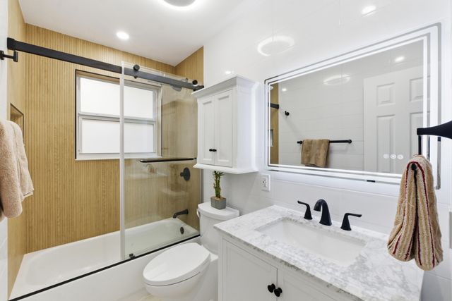 1436 NE 38th Street, Oakland Park, FL 33334