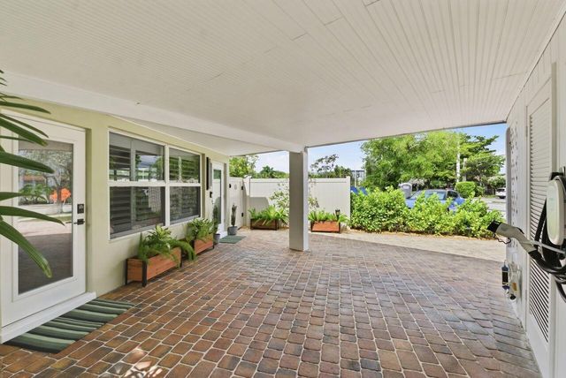 1436 NE 38th Street, Oakland Park, FL 33334