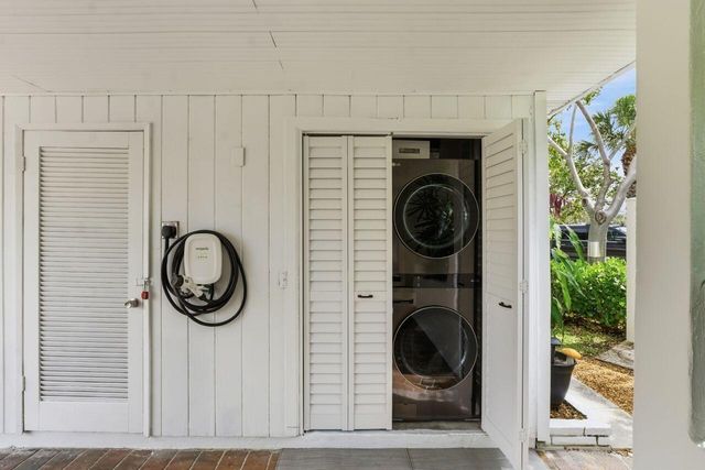 1436 NE 38th Street, Oakland Park, FL 33334