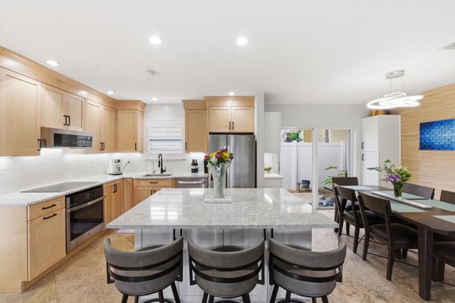 1436 NE 38th Street, Oakland Park, FL 33334