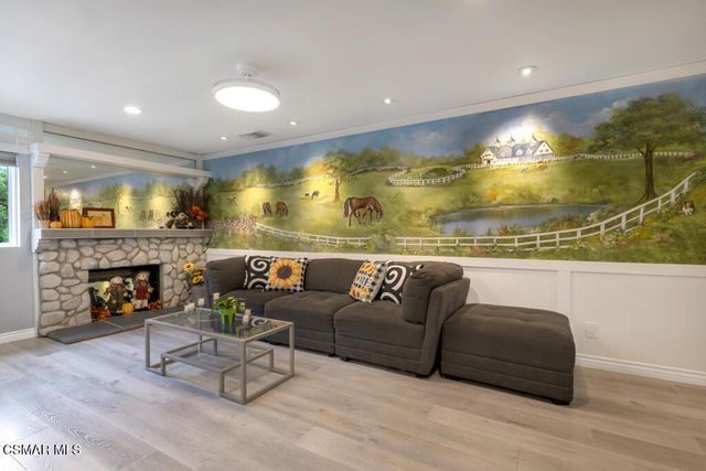 1306 Nonchalant Drive, Simi Valley, CA 93065