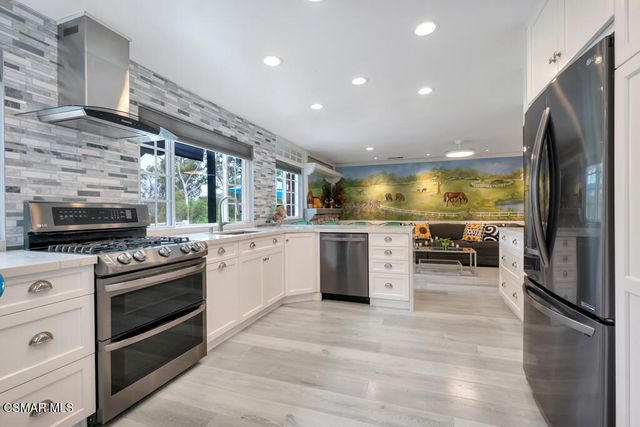 1306 Nonchalant Drive, Simi Valley, CA 93065