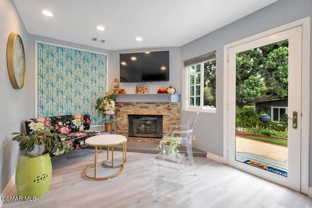 1306 Nonchalant Drive, Simi Valley, CA 93065