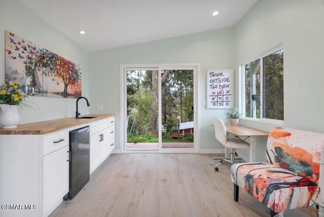 1306 Nonchalant Drive, Simi Valley, CA 93065