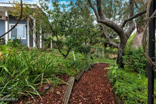 1306 Nonchalant Drive, Simi Valley, CA 93065