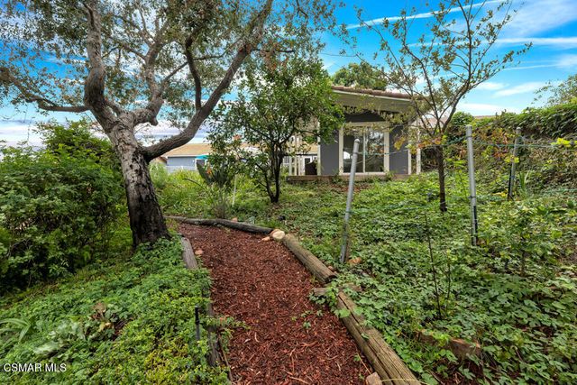 1306 Nonchalant Drive, Simi Valley, CA 93065