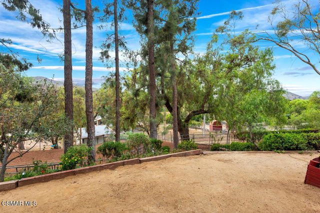 1306 Nonchalant Drive, Simi Valley, CA 93065