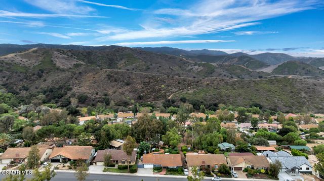 1306 Nonchalant Drive, Simi Valley, CA 93065