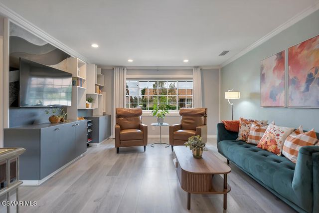 1306 Nonchalant Drive, Simi Valley, CA 93065