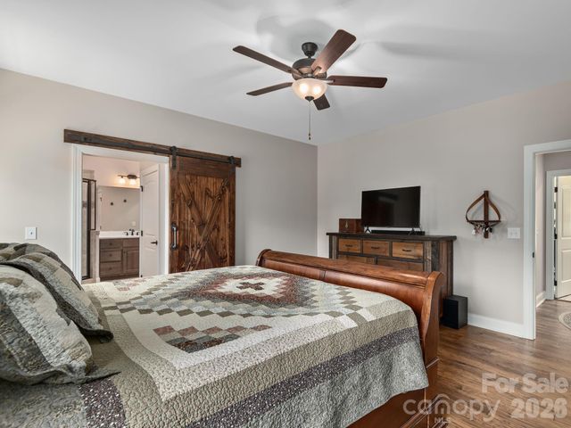 4 Farm Pond Lane, Candler, NC 28715