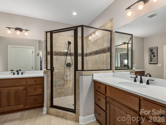 4 Farm Pond Lane, Candler, NC 28715