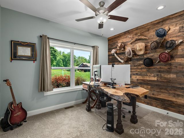 4 Farm Pond Lane, Candler, NC 28715