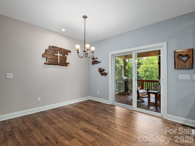 4 Farm Pond Lane, Candler, NC 28715