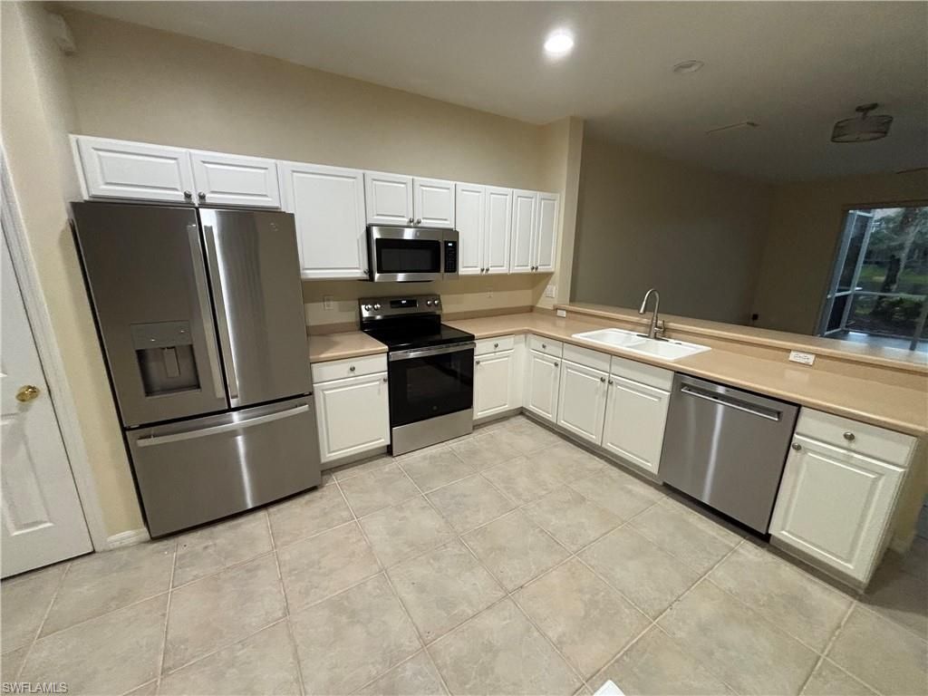 8271 Village Edge CIR 5, FORT MYERS, FL 33919 — photo 4