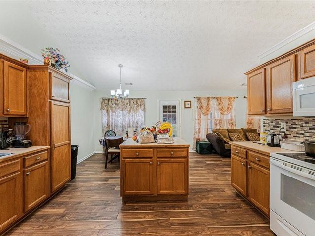 402 Arbor SW Circle, Monroe, GA 30656