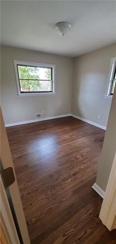 318 Lynnwood Drive, Woodstock, GA 30188