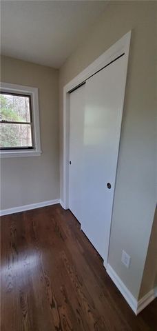 318 Lynnwood Drive, Woodstock, GA 30188