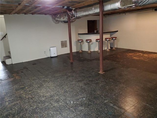 318 Lynnwood Drive, Woodstock, GA 30188