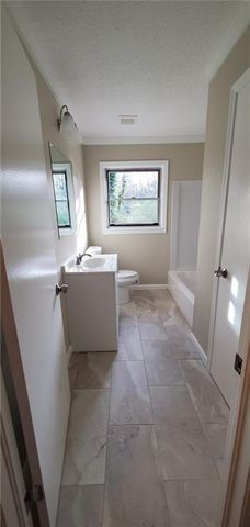 318 Lynnwood Drive, Woodstock, GA 30188