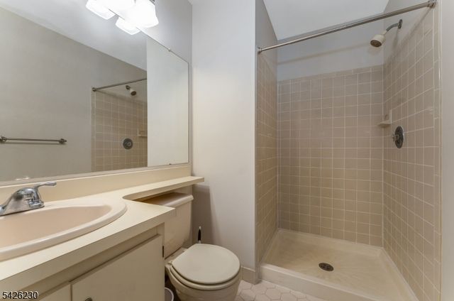 1501 Longley Ct Ondo, Branchburg Twp., NJ 08876