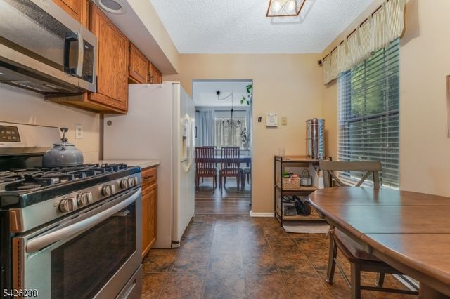 1501 Longley Ct Ondo, Branchburg Twp., NJ 08876